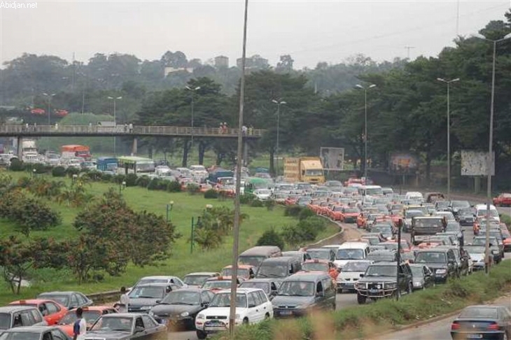 Carnet de voyage / Abidjan-Bouaké-Abidjan : Une voie, deux armées, deux réalités…